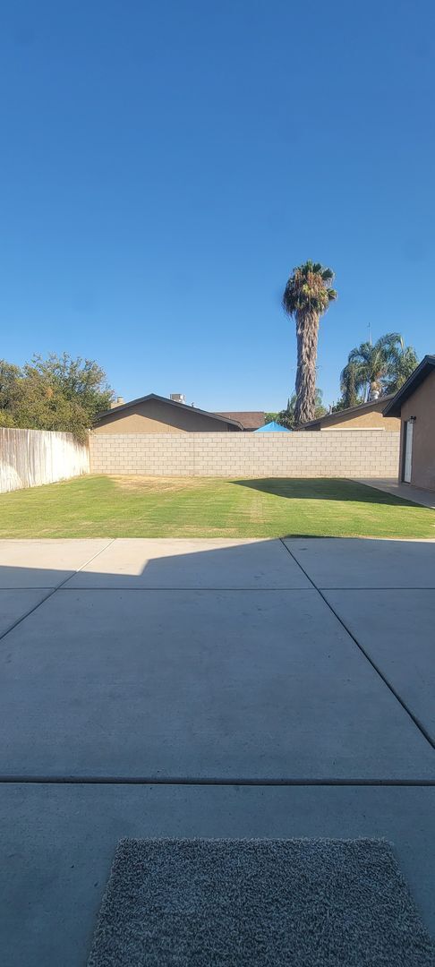 Building Photo - 3512 S Half Moon Dr
