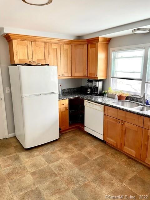 Building Photo - 36 Short St