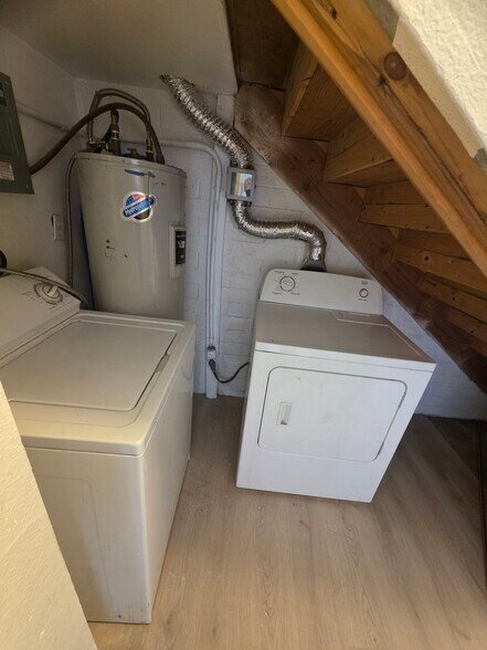 Building Photo - 6748 N 44th Ave