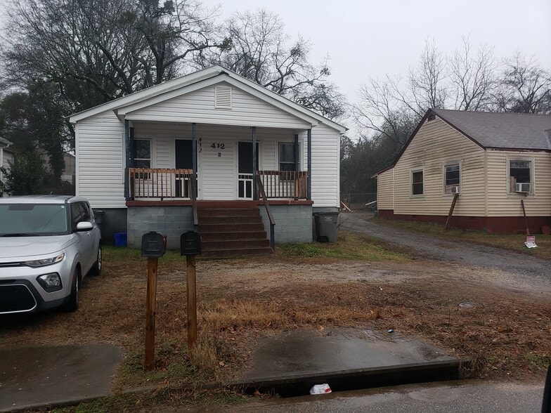 Primary Photo - 412 Furman Rd