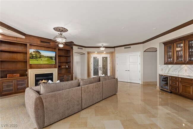 Building Photo - 9101 Alta Dr