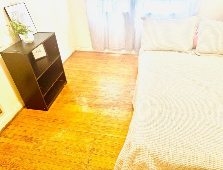 Building Photo - 4115 23rd Pl