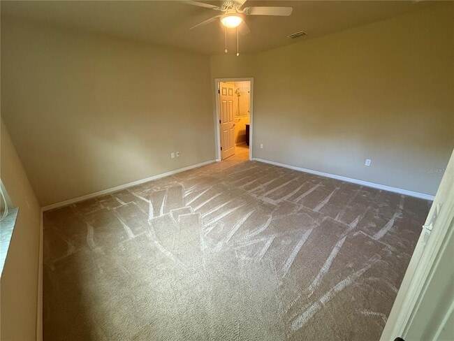 Building Photo - 65 Pilgrim Dr