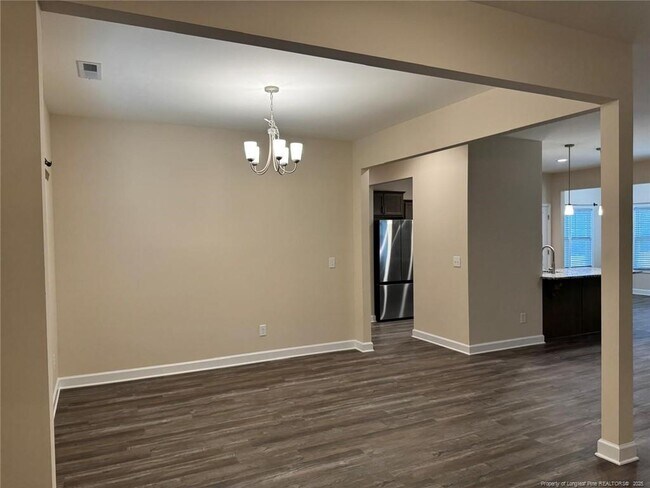 Building Photo - 22 Sugarberry Pl