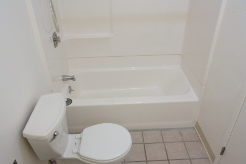 Building Photo - 1051 Beach Park Blvd