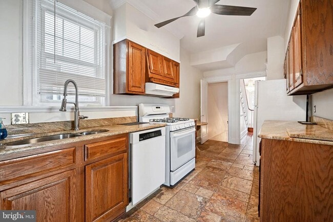 Building Photo - 4221 16th St NW