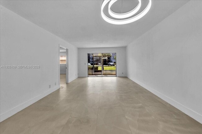 Building Photo - 650 SW 124th Terrace