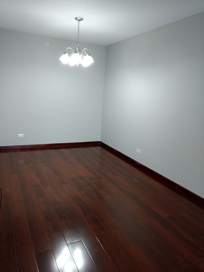 Building Photo - 5201 Carriage Way Dr