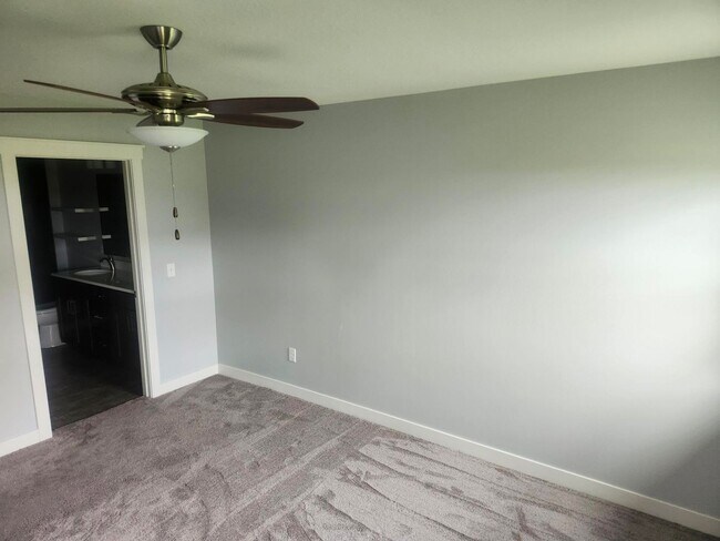 Building Photo - 1581 Keanan Ln