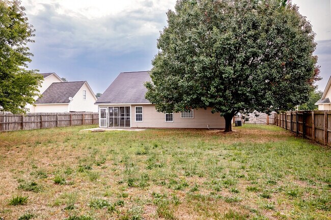 Building Photo - 318 Tennessee Walker Dr
