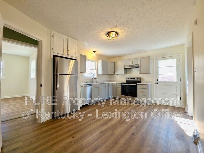 Building Photo - 3728 Crosby Dr