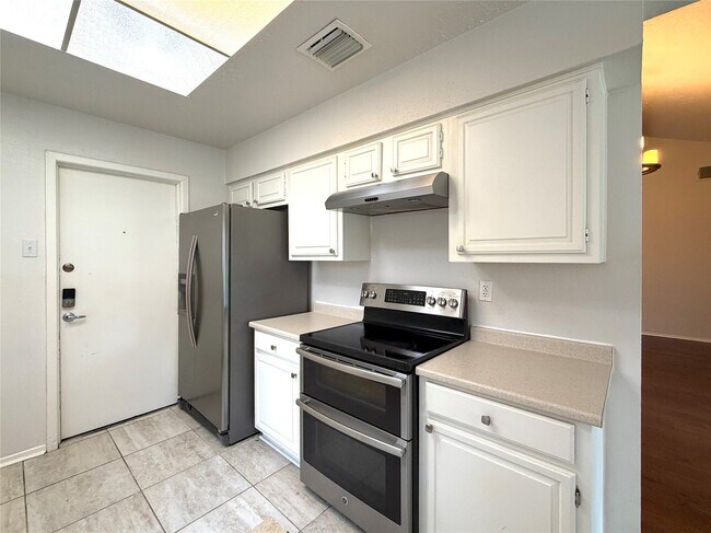 Building Photo - 22319 Merrymount Dr
