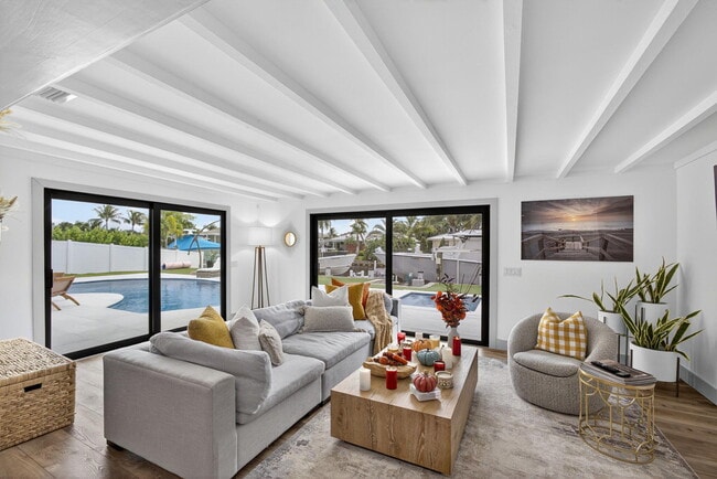 Building Photo - 12 Leeward Cir