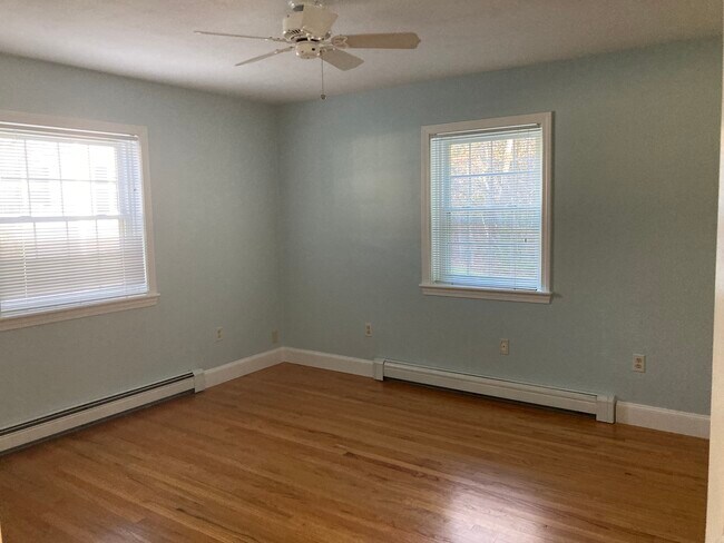 Building Photo - 9 Lupine Ct