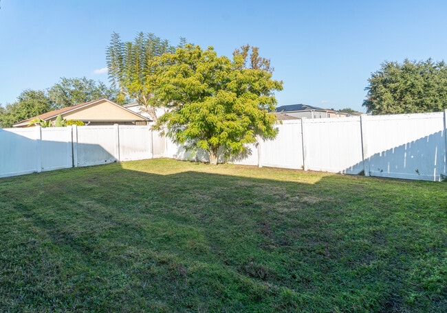 Building Photo - 1903 Seatonham St