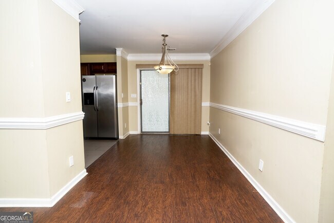 Building Photo - 460 Paxton Pl