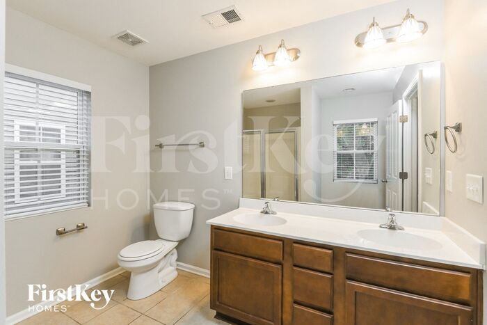 Building Photo - 1196 Landau Ln