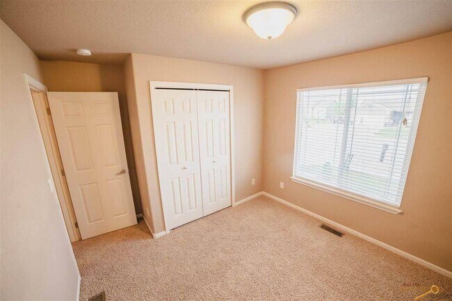Building Photo - 6933 Cog Hill Ln