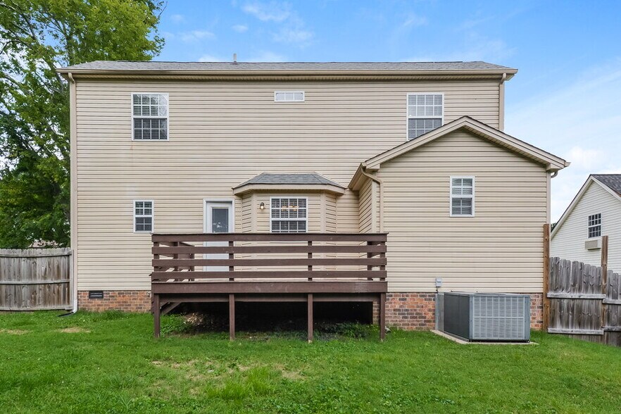 Building Photo - 128 Louann Ln