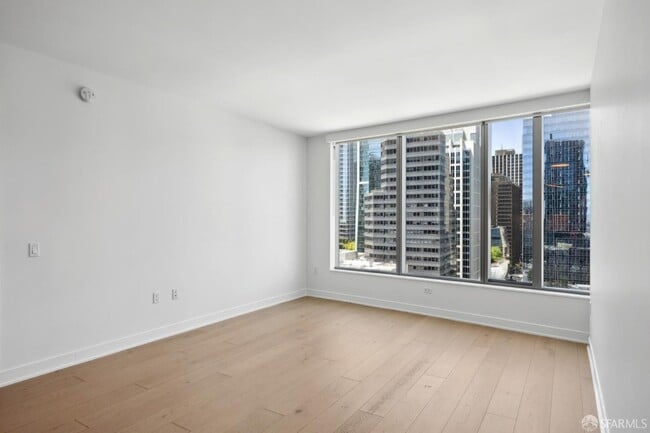 Building Photo - 201 Folsom St