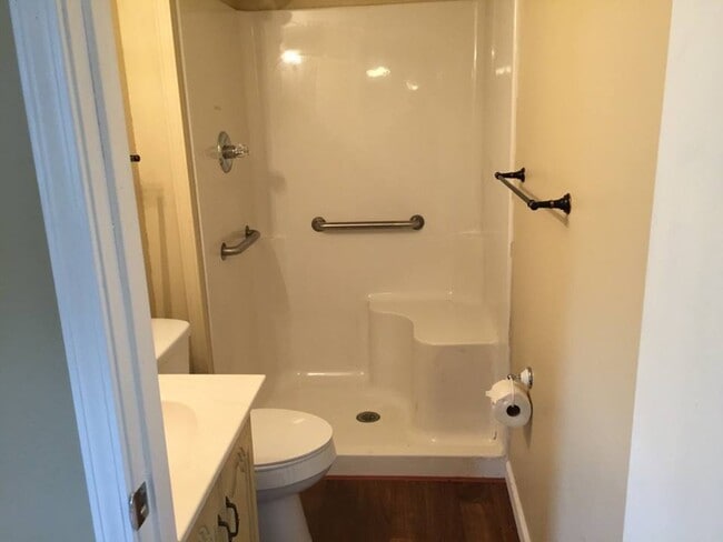 Building Photo - 1 bedroom 1 bath