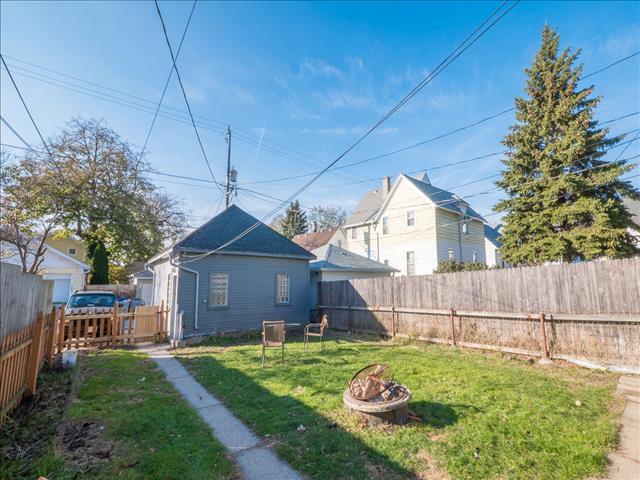 Backyard - 2581 N Bartlett Ave