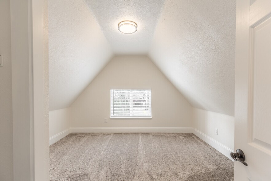 Vic I - 1144 SE 85th Ave