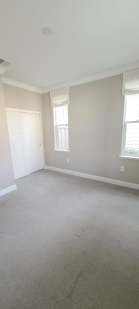 Building Photo - Gorgeous 4 Bedroom Model Home in the Cannery