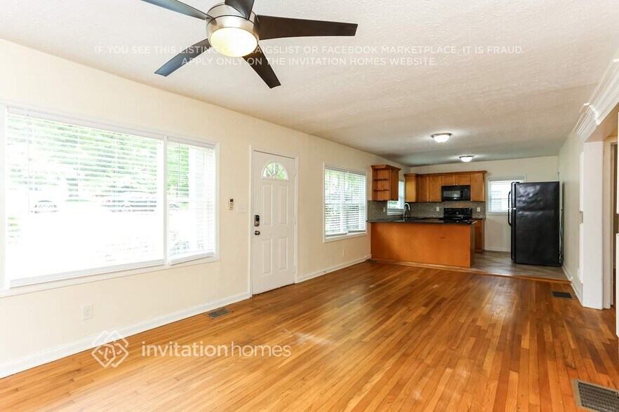 Building Photo - 2771 Joyce Ave