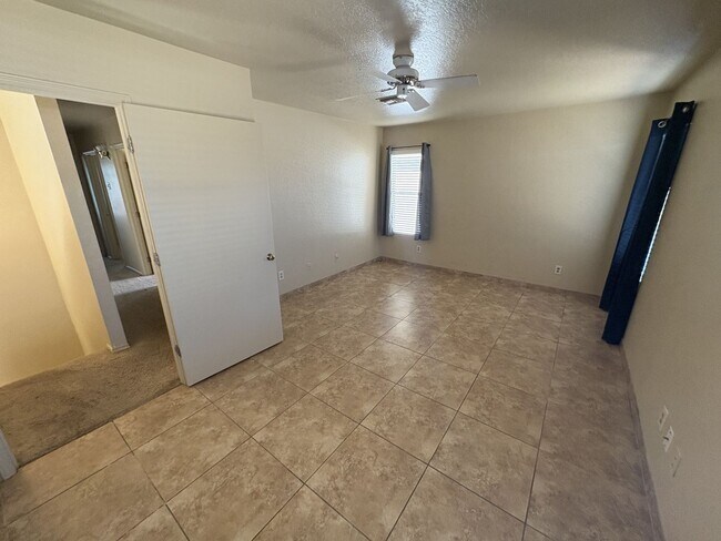 Building Photo - Eastside 4-bedroom 2.5-bathroom home with community pool