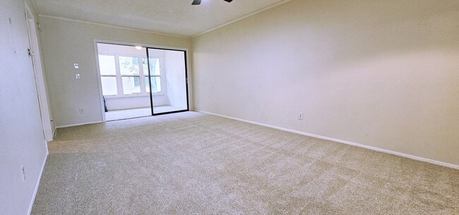 Building Photo - 3036 Eastland Blvd