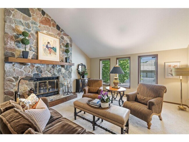 Building Photo - 9378 Olympia Dr