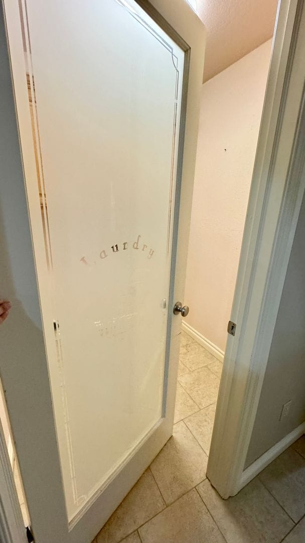 Building Photo - Spacious Stonegate Retreat with Home Office & Outdoor Living