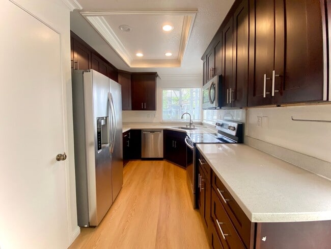 Building Photo - Modern 3BR Home in Nantucket Cove with Dual Suites & Prime Commuter Access