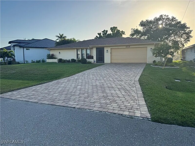 Building Photo - 4628 SW 18th Ave