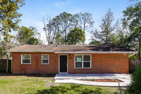 Building Photo - 5653 Green Forest Dr