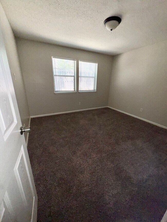 Building Photo - Cozy Living in a Quiet Augusta Community