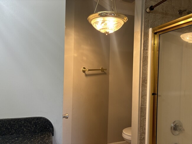 Building Photo - 110 Fox Haven Ln