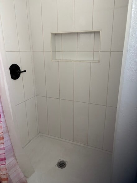 Building Photo - 14213 Hubbard St