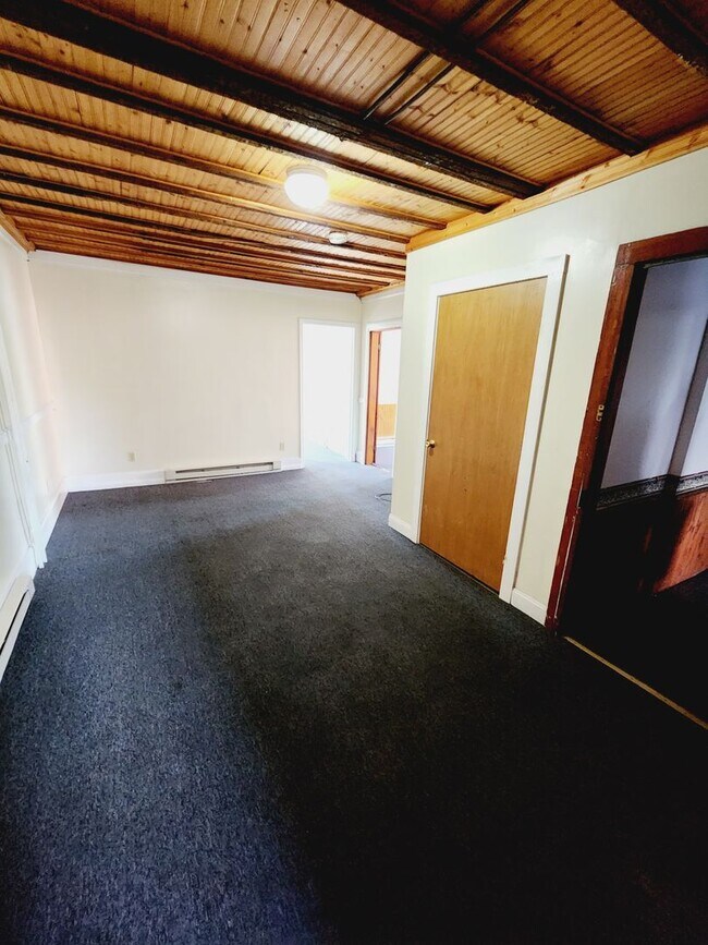 118120 S. Courtland St 118120 S Courtland St East Stroudsburg PA