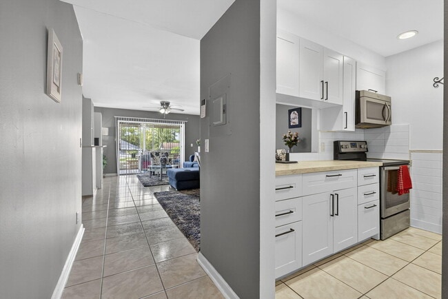 Building Photo - 12001 Poinciana Blvd