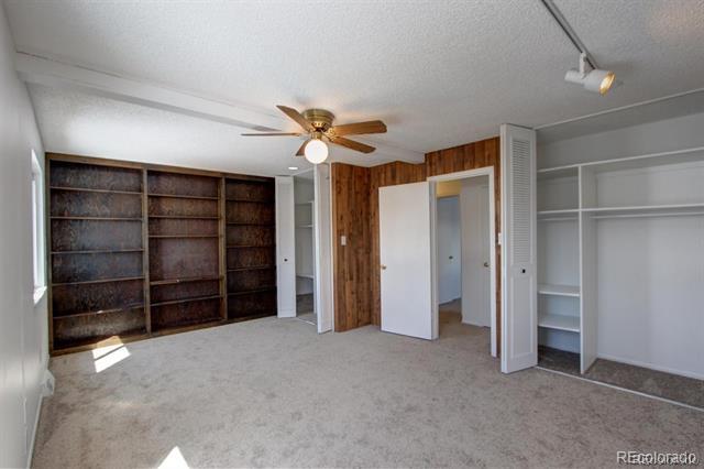 Building Photo - 6233 W Caley Ave