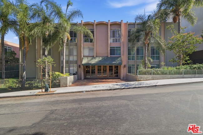 Building Photo - 7270 Hillside Ave
