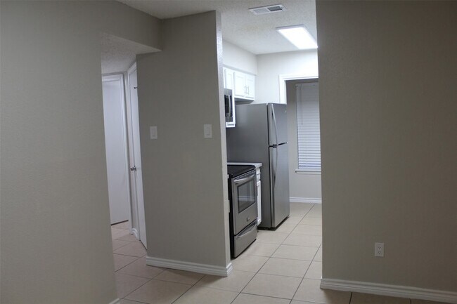 Building Photo - 1122 Brenda Ln