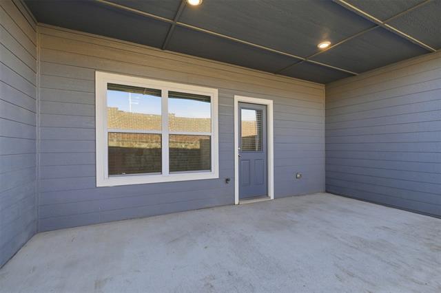 Building Photo - 402 Marsh Ln