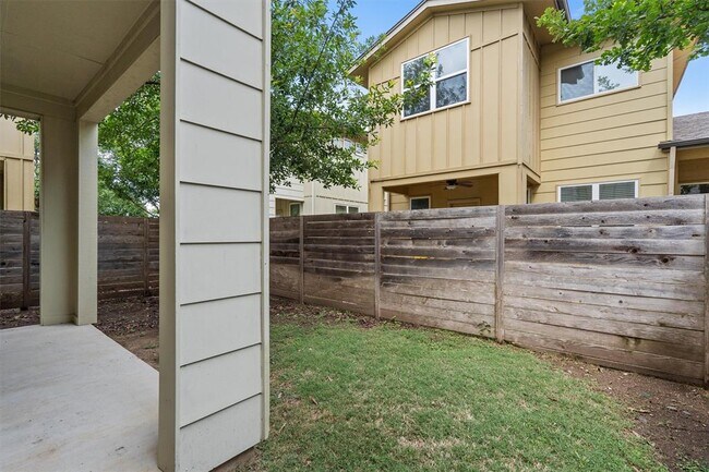 Building Photo - 8940 Parker Ranch Cir