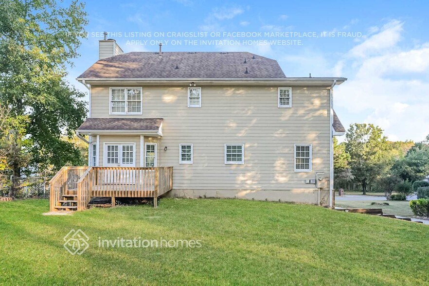 Building Photo - 1880 Furlong Run