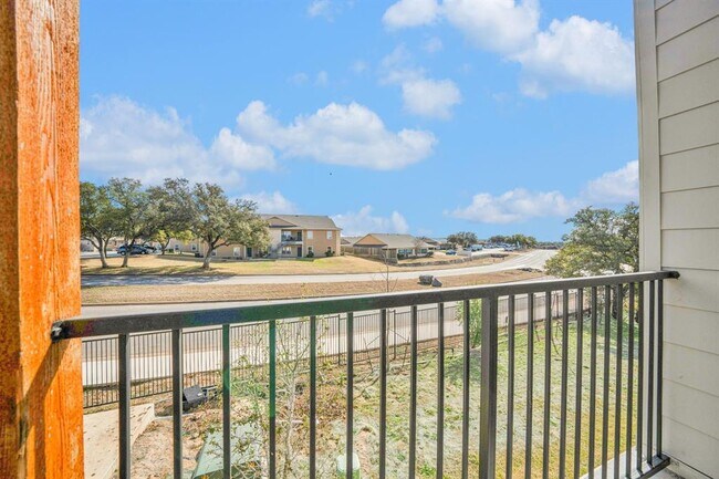 Building Photo - 1601 Mustang Dr