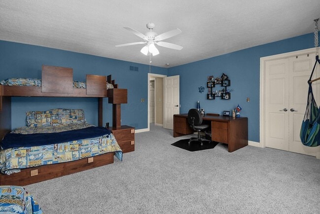 Building Photo - 5464 Sandy Dr
