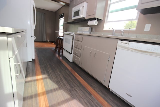 Building Photo - 5925 Logan Ave